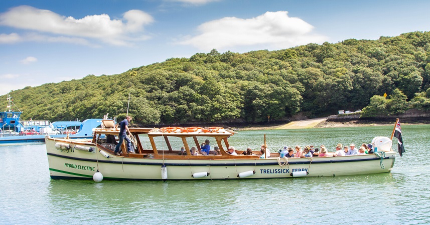 New hybrid electric ferry The Kinglsey by FalrRiver boats